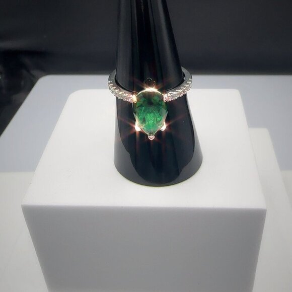 Sterling Silver Tone Green Gemstone Pear Cut Ring Size 6 - Picture 8 of 10